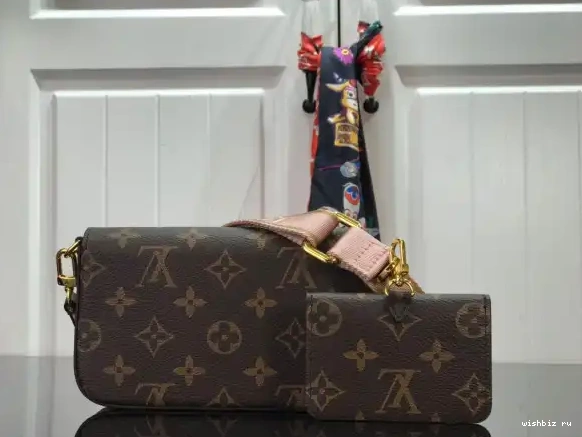 WIS VUITTON STRAP LOUIS GO FELICIE & 0505